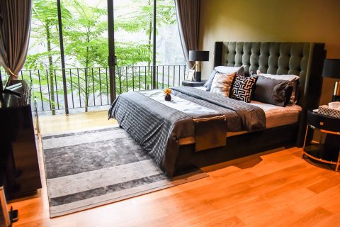 Дом в Лат Пхрау, Бангкок, Таиланд с 4 спальнями  № 147291 - фото 4