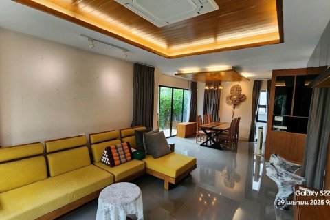 Дом в Правете, Бангкок, Таиланд с 5 спальнями  № 153615 - фото 2