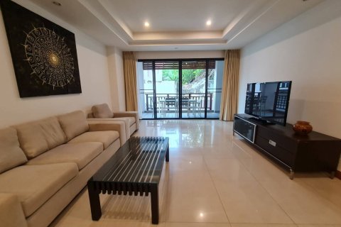 Condo in Phuket, Thailand, 2 bedrooms  № 167997