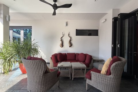 Villa in Hua Hin, Thailand 6 bedrooms № 164385 - photo 16