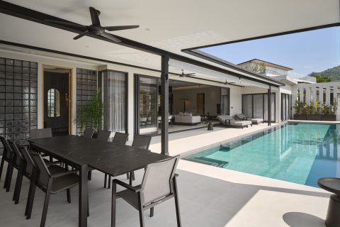 Villa à Phuket, Thaïlande 5 chambres № 164383 - photo 1