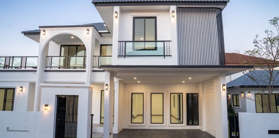 Вилла в Сан Кампаенге, Таиланд с 4 спальнями  № 164384