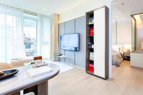 Condo in Bangkok, Thailand, 1 bedroom  № 114740 - photo 2