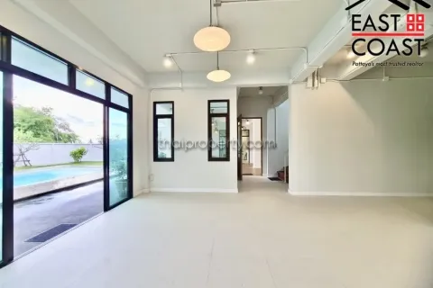 Casa de 3 dormitorios en Pattaya, Tailandia № 213422 - foto 8