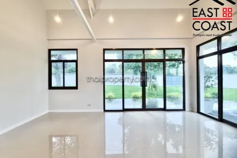 Casa de 3 dormitorios en Pattaya, Tailandia № 213422 - foto 14