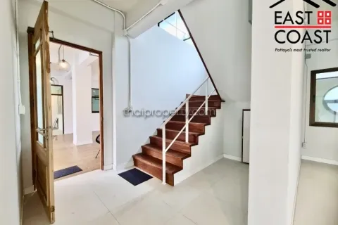 Casa de 3 dormitorios en Pattaya, Tailandia № 213422 - foto 9