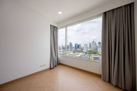 Condo in Bangkok, Thailand, 2 bedrooms  № 180597 - photo 20