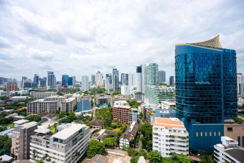 Condo in Bangkok, Thailand, 2 bedrooms  № 180597 - photo 7