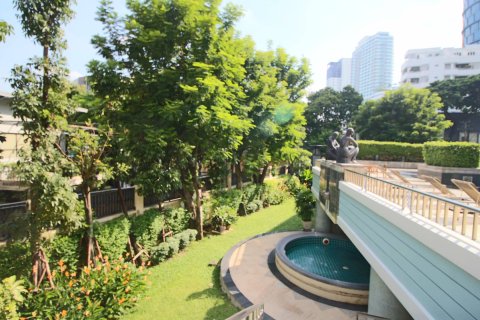 Condo in Bangkok, Thailand, 3 bedrooms  № 180603 - photo 18