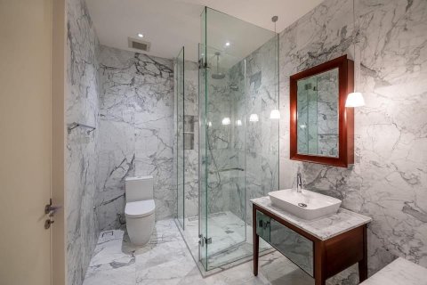 Condo à Watthana, Bangkok, Thaïlande, 1 chambre  № 133910 - photo 14