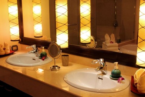 Villa on Layan Beach, Thailand 6 bedrooms № 134022 - photo 23