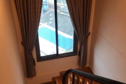 Condo in Watthana, Bangkok, Thailand, 3 bedrooms № 134021 - photo 6