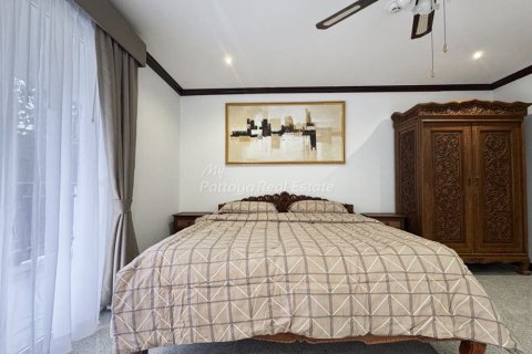 Condo in Bang Lamung, Thailand, 2 bedrooms № 155749 - photo 16