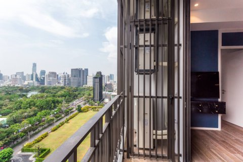 Condo in Bangkok, Thailand, 2 bedrooms  № 180605 - photo 3
