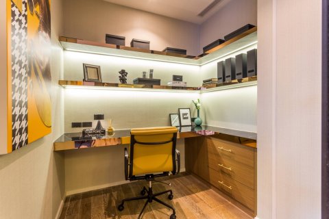 Condo in Bangkok, Thailand, 2 bedrooms  № 180605 - photo 11