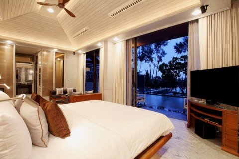 House in Phang Nga, Thailand 5 bedrooms № 180604 - photo 21