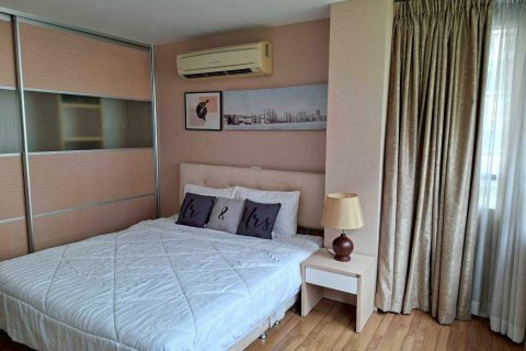 Condo in Watthana, Bangkok, Thailand, 2 bedrooms  № 159426 - photo 16