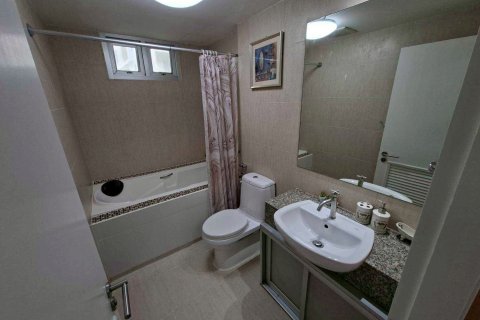 Condo in Watthana, Bangkok, Thailand, 2 bedrooms  № 159426 - photo 6