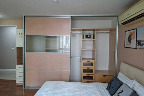 Condo in Watthana, Bangkok, Thailand, 2 bedrooms  № 159426 - photo 11