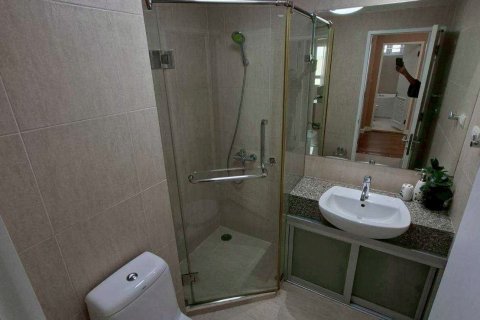 Condo in Watthana, Bangkok, Thailand, 2 bedrooms  № 159426 - photo 23