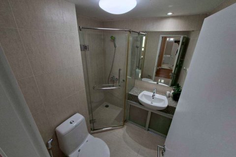 Condo in Watthana, Bangkok, Thailand, 2 bedrooms  № 159426 - photo 20