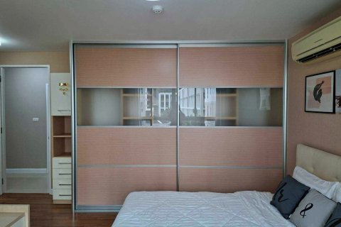 Condo in Watthana, Bangkok, Thailand, 2 bedrooms  № 159426 - photo 8