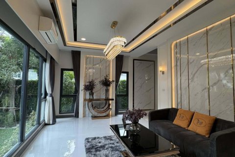 Дом в Банг Каео, Таиланд с 5 спальнями  № 159425 - фото 2