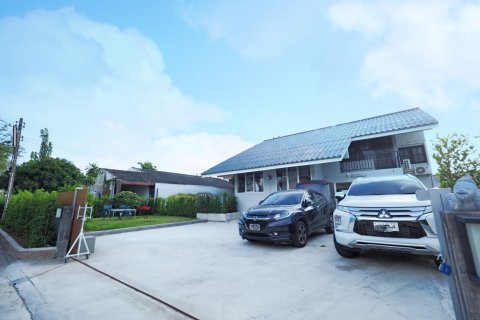 Villa in Pattaya, Thailand 3 bedrooms № 159427 - photo 13