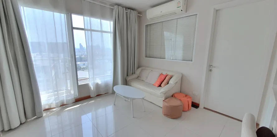 Studio dans le Condo à Bang Phlat, Bangkok, Thaïlande  № 159424