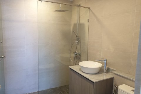 Condo in Khlong Toei, Bangkok, Thailand, 3 bedrooms  № 159423 - photo 20