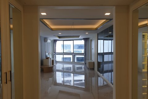 Condo in Khlong Toei, Bangkok, Thailand, 3 bedrooms  № 159423 - photo 7