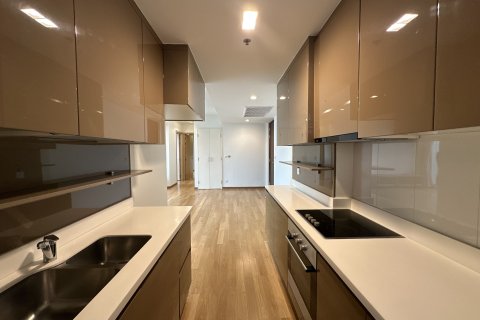 Кондоминиум с 3 спальнями в Клонг Тоэй, Бангкок, Таиланд № 161709 - фото 5