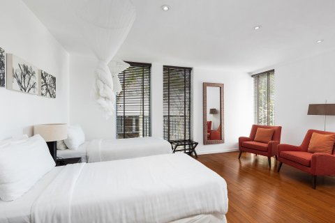 Villa in Phuket, Thailand 6 bedrooms № 161708 - photo 23