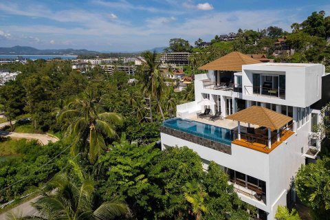 Villa in Phuket, Thailand 6 bedrooms № 161708 - photo 2