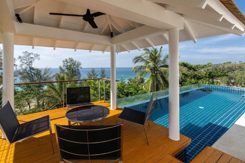 Villa in Phuket, Thailand 6 bedrooms № 161708 - photo 3