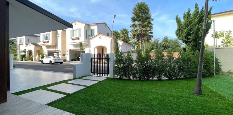 Дом в Хатъяй, Таиланд с 4 спальнями  № 151294