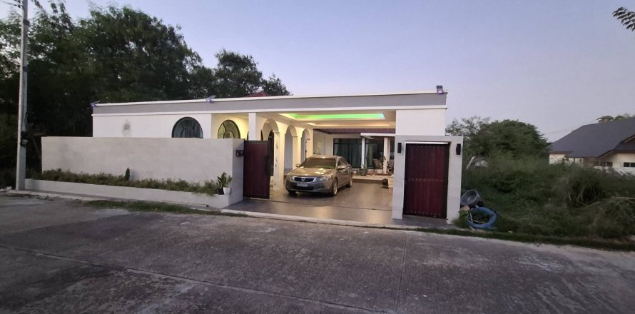 Дом в Хуа Хине, Таиланд с 3 спальнями  № 144813