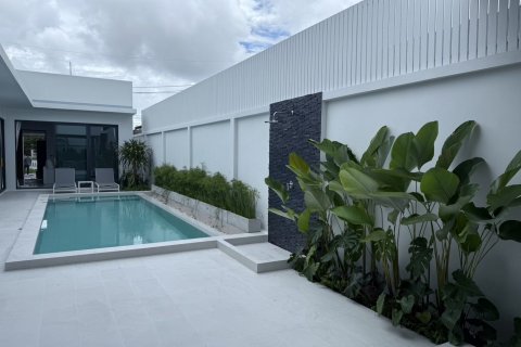 Villa in Phuket, Thailand 5 bedrooms № 144816 - photo 23