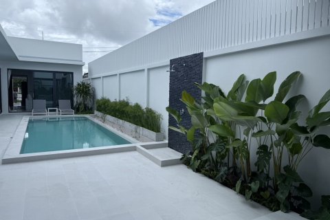 Villa in Phuket, Thailand 5 bedrooms № 144816 - photo 22
