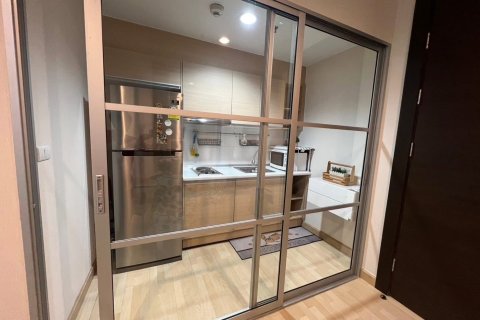 Студия в кондо в Хуай Кванге, Бангкок, Таиланд № 169420 - фото 3