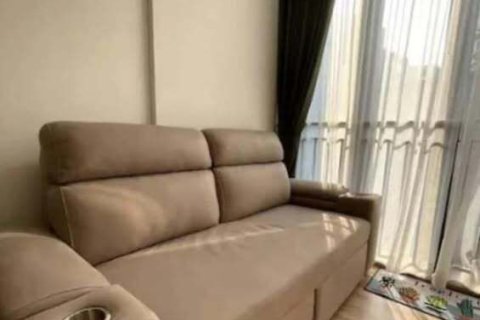 Студия в кондо в Ваттхане, Бангкок, Таиланд № 169417 - фото 3