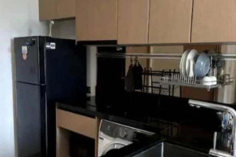 Студия в кондо в Ваттхане, Бангкок, Таиланд № 169417 - фото 4