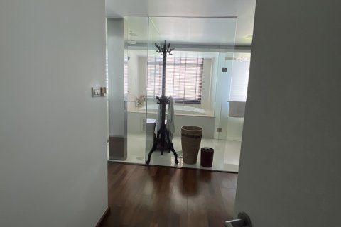 Condo in Bang Rak, Bangkok, Thailand, 4 bedrooms  № 169416 - photo 29