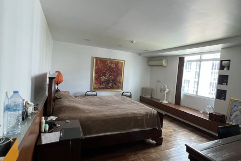Condo in Bang Rak, Bangkok, Thailand, 4 bedrooms  № 169416 - photo 23