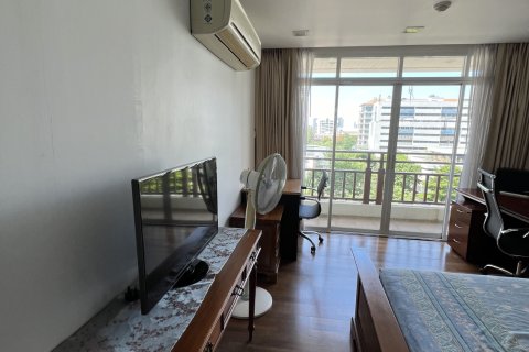 Condo in Bang Rak, Bangkok, Thailand, 4 bedrooms  № 169416 - photo 16