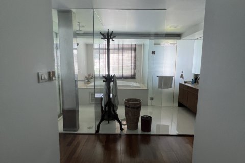 Condo in Bang Rak, Bangkok, Thailand, 4 bedrooms  № 169416 - photo 28