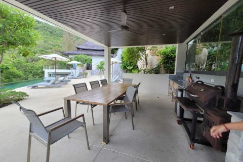 Villa in Ko Samui, Thailand 6 bedrooms № 141043 - photo 17