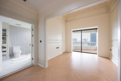 Condo à Sathon, Bangkok, Thaïlande, 2 chambres  № 162736 - photo 14