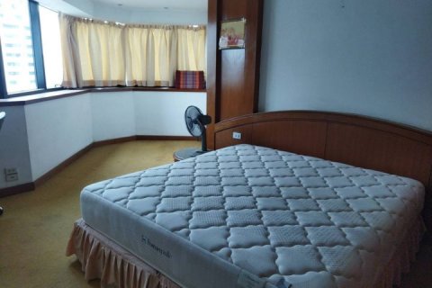 Кондоминиум с 3 спальнями в Бангкоке, Таиланд № 162739 - фото 5