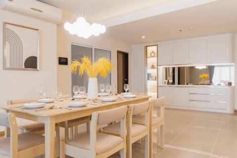 Кондоминиум с 3 спальнями в Бангкоке, Таиланд № 162737 - фото 5